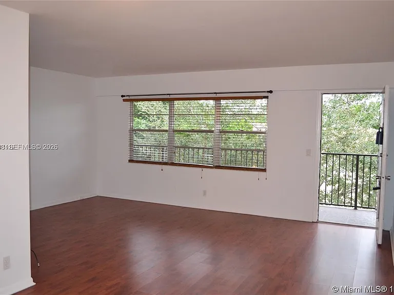 101 SW 132nd Way #415J — Photo 23
