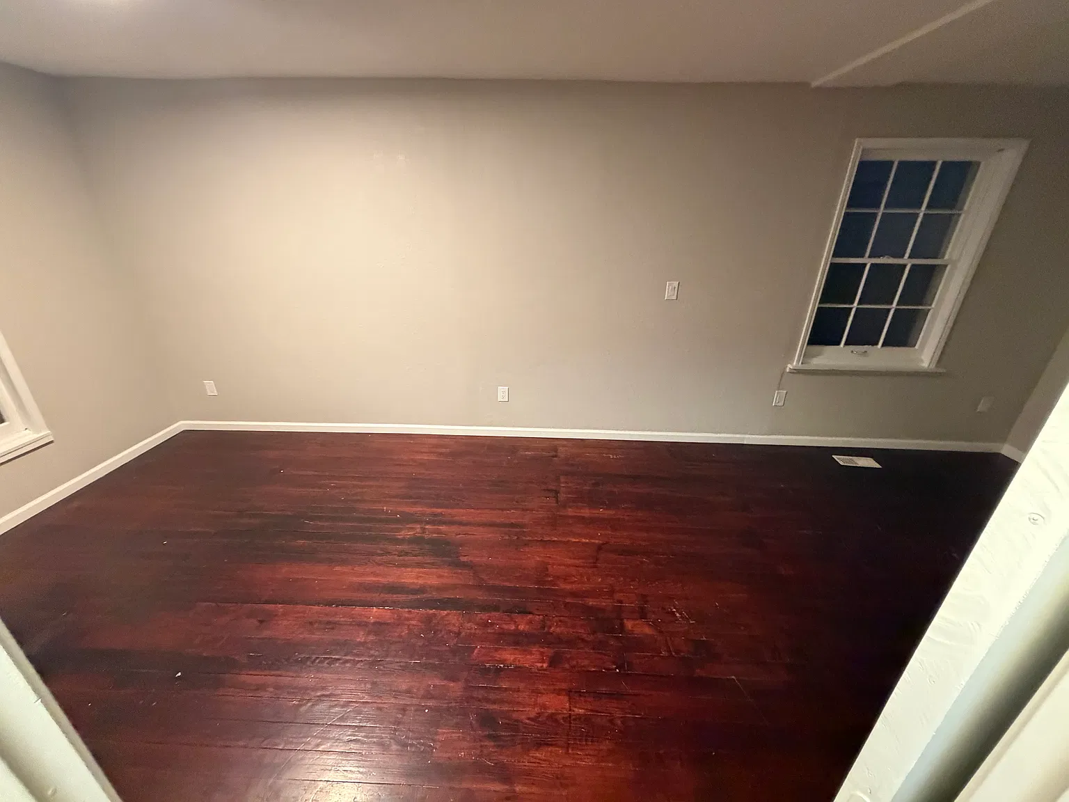 3 bed, 1377 sqft, $1,595 — Photo 2