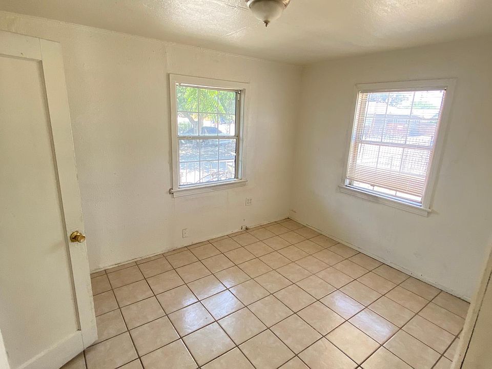 215 Ohio Dr, Bakersfield, CA 93307 Zillow