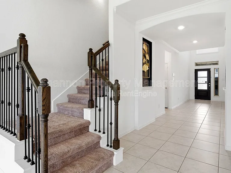 1618 Rosedale Dr — Photo 5