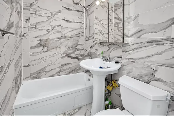 Rented by Douglas Elliman | media 22