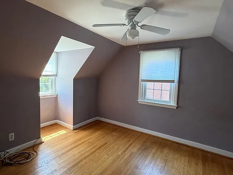 35 Moreland Rd — Photo 25