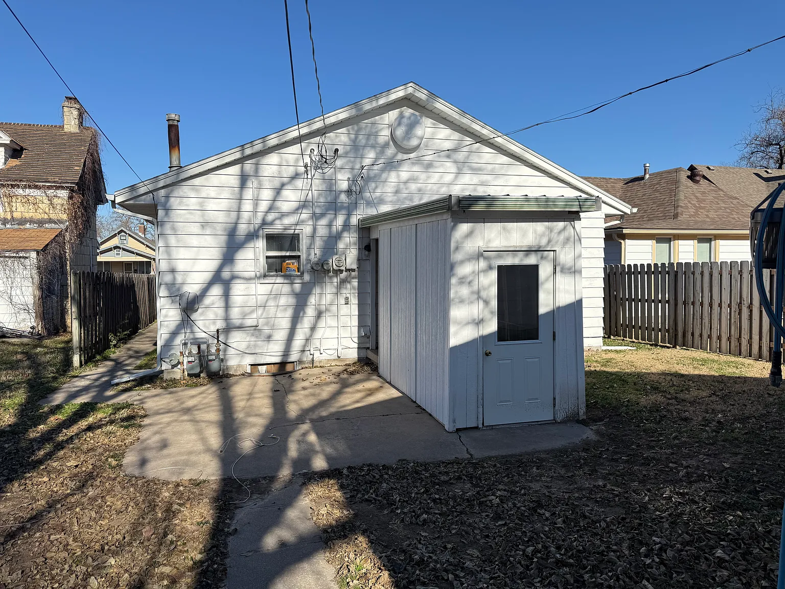 321 W 5th St — Photo 4