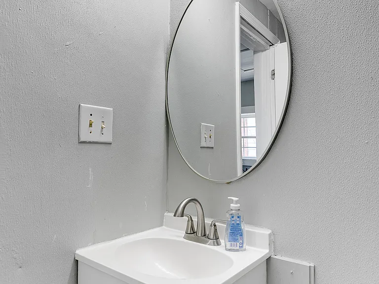 609 N Carolina Ave — Photo 9