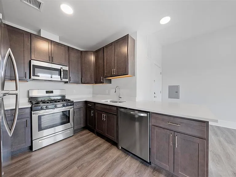 660 Grand St #403 — Photo 1