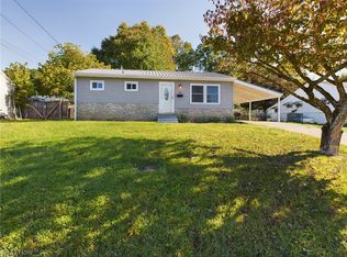 16 Millbrook Dr, Parkersburg, WV 26104