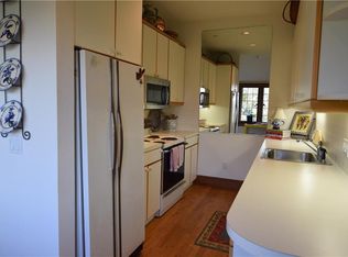 61 Ledge Rd #S, Newport, RI 02840