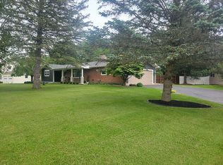 204 Squaw Creek Rd, Marshall, MI 49068
