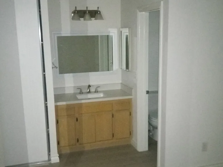 3015 E Theresa St #4 — Photo 6