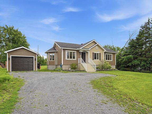 2nd image of 2383 Bay Rd