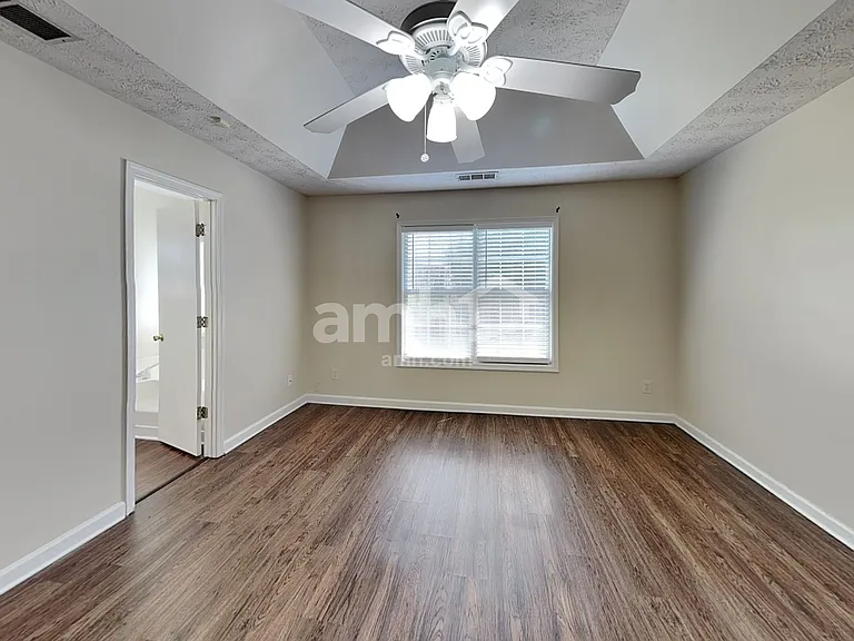 740 Chatham Park Dr — Photo 8