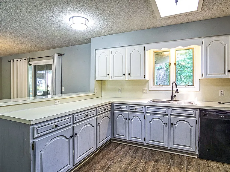45 Sierra Dr — Photo 16