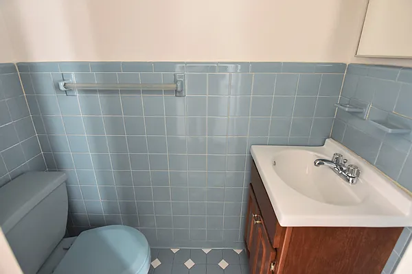 Rented by Balass Ralph, LREB | media 3