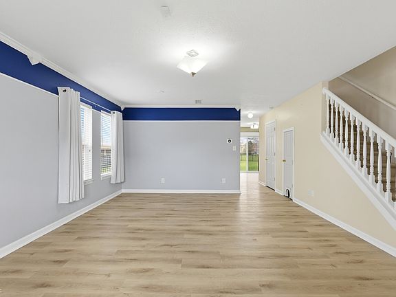 3rd image of 1284 Summer Ridge Ln