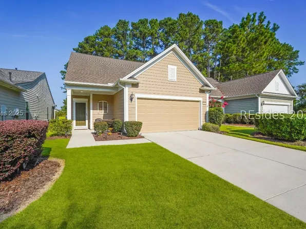 204 Mystic Point Dr, Bluffton, SC 29909