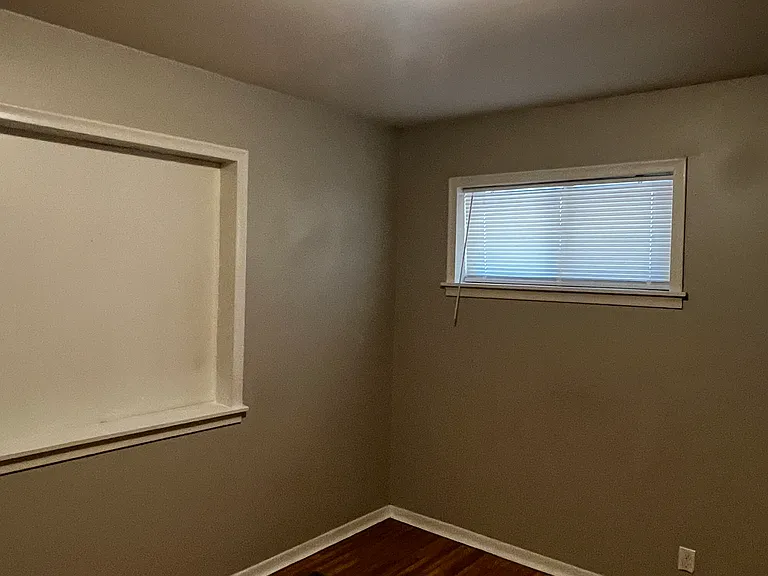 4016 Maple St — Photo 11