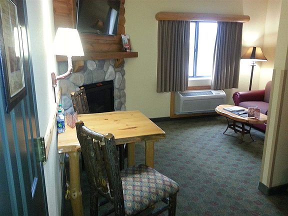 4th image of 1400 Great Wolf Dr #3340