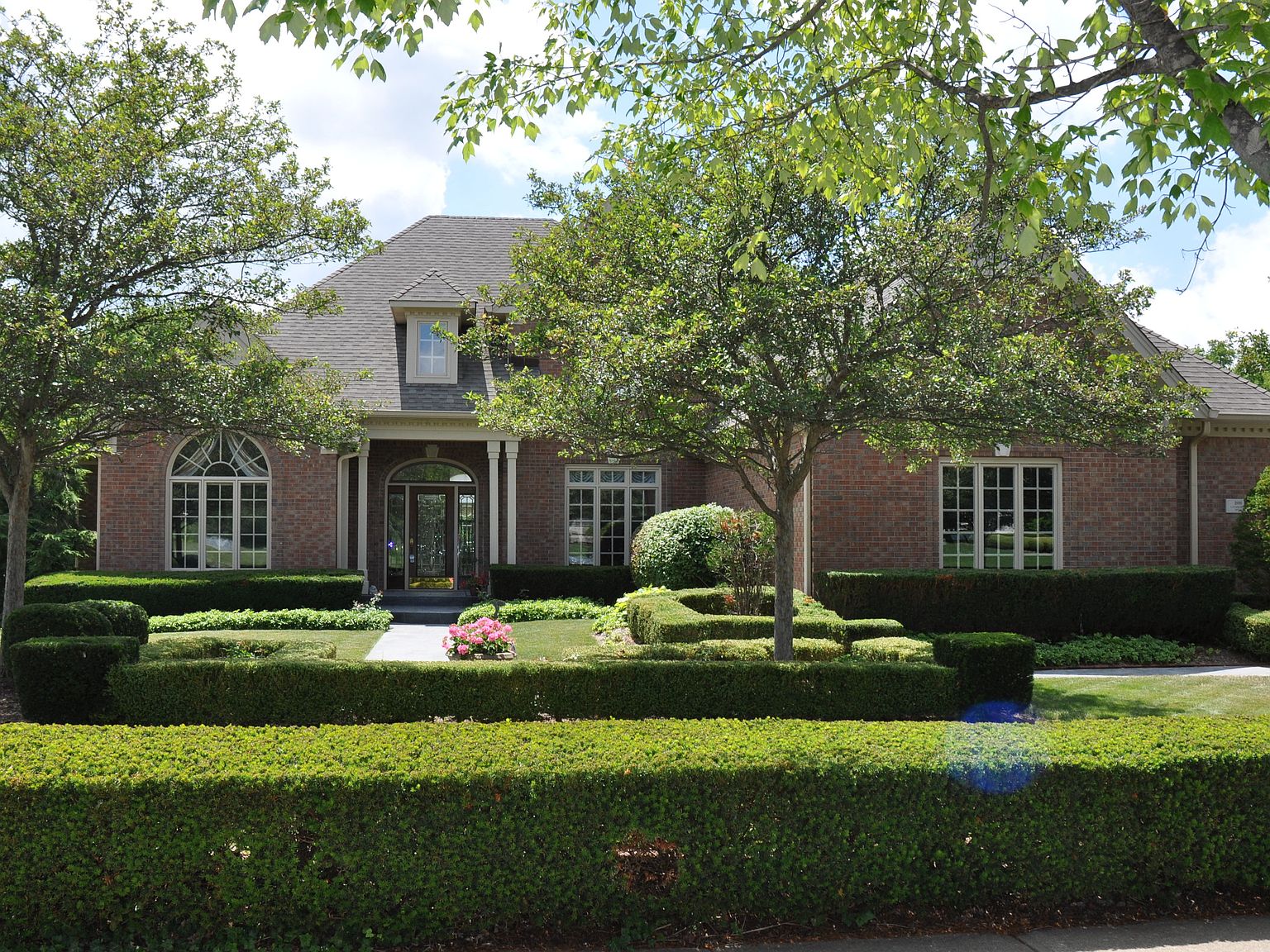 1800 Lanarkshire Dr, Greenwood, IN 46143 Zillow