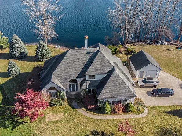 17160 Fawn River Rd, White Pigeon, MI 49099