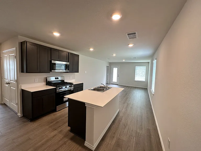 3015 Serenity Ln — Photo 4