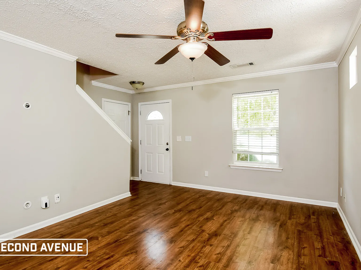 3 bed, 2.5 bath, 1260 sqft, $1,829 — Photo 4