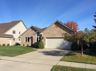 47726 Lighthouse Dr, Macomb, MI 48044
