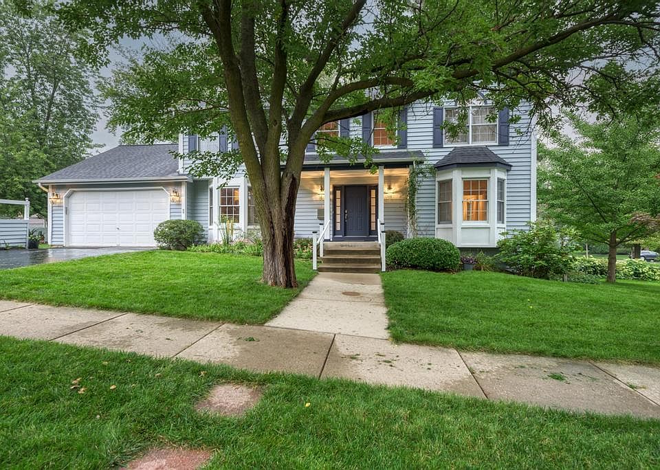 1st image of 202 N Wilmette Ave