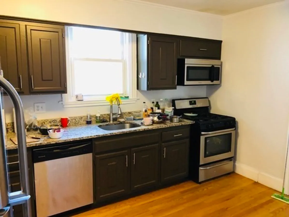 Building Photo - 42 Marcella St #1