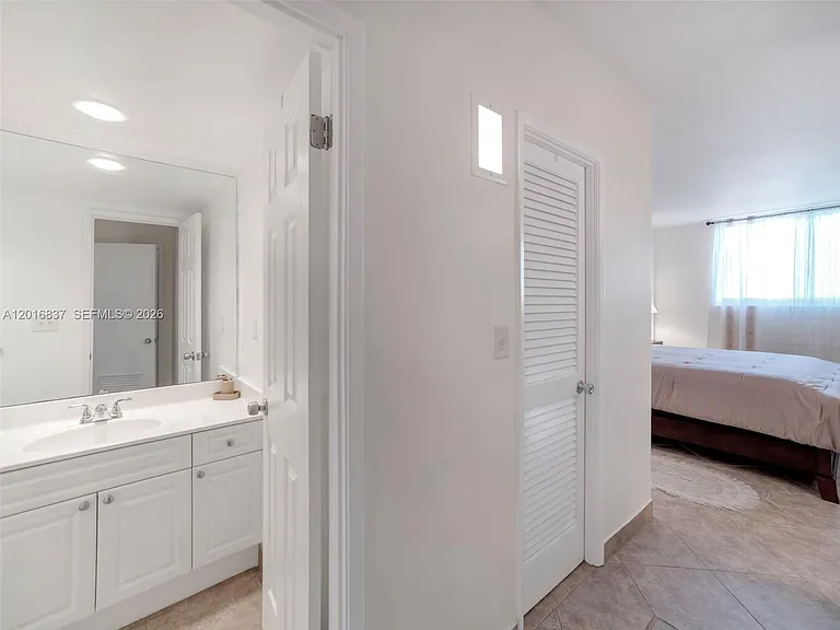 19380 Collins Ave #1020 — Photo 10