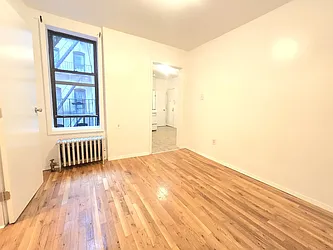 224 Metropolitan Avenue