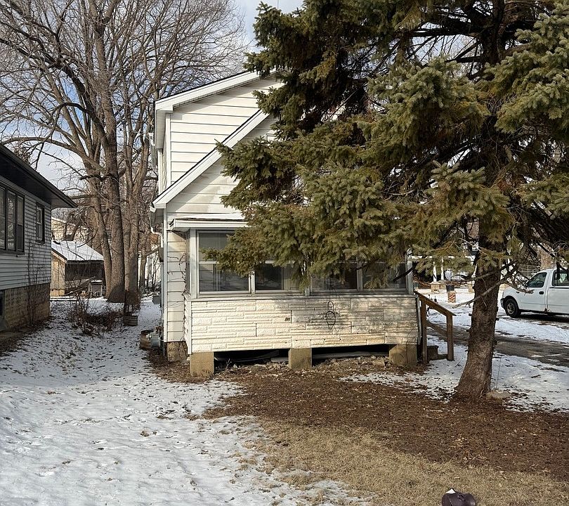 2nd image of 909 Fisk Ave