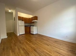 319 W 22nd St #4D, New York, NY 10011