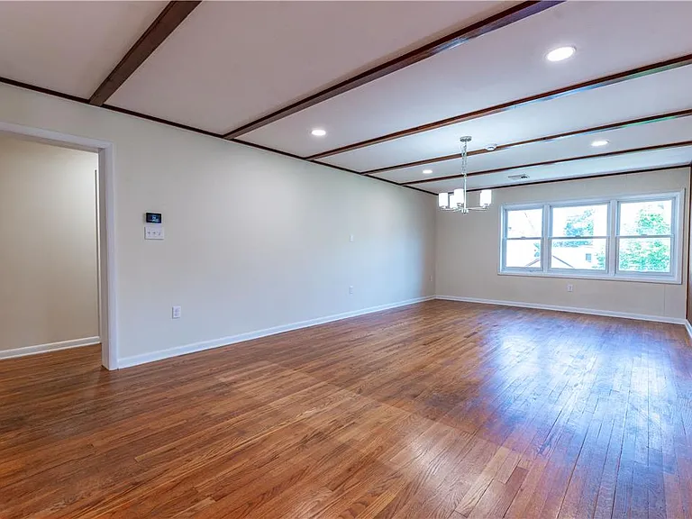 6350 Robin Ln — Photo 7