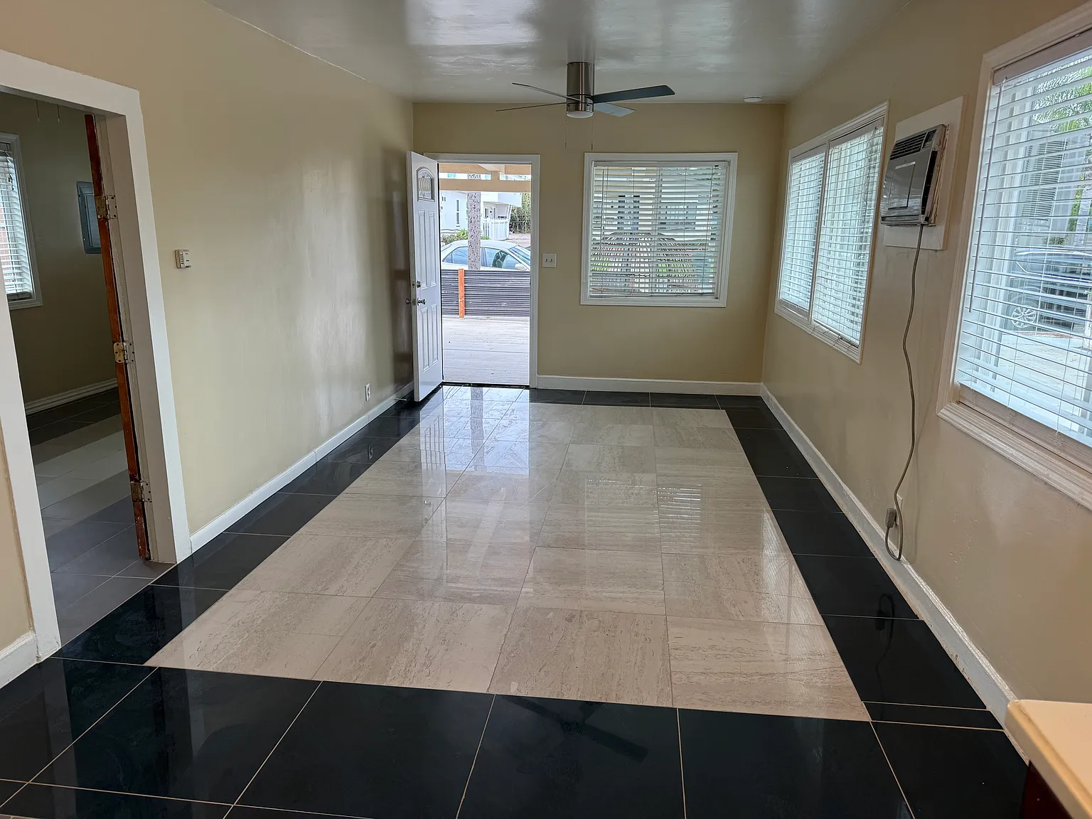 3 bed, $3,695 — Photo 2