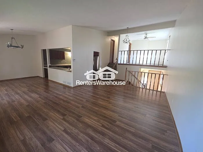 15536 Garfield Cir — Photo 6