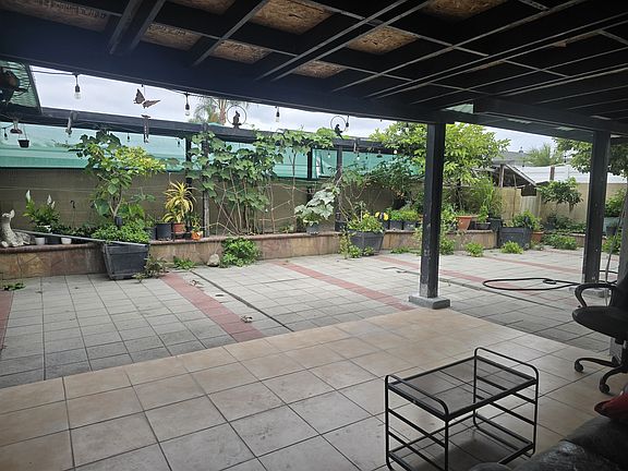 4th image of 8812 Carmel Cir