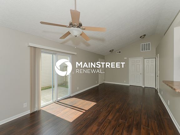 Living Room / Dining Room