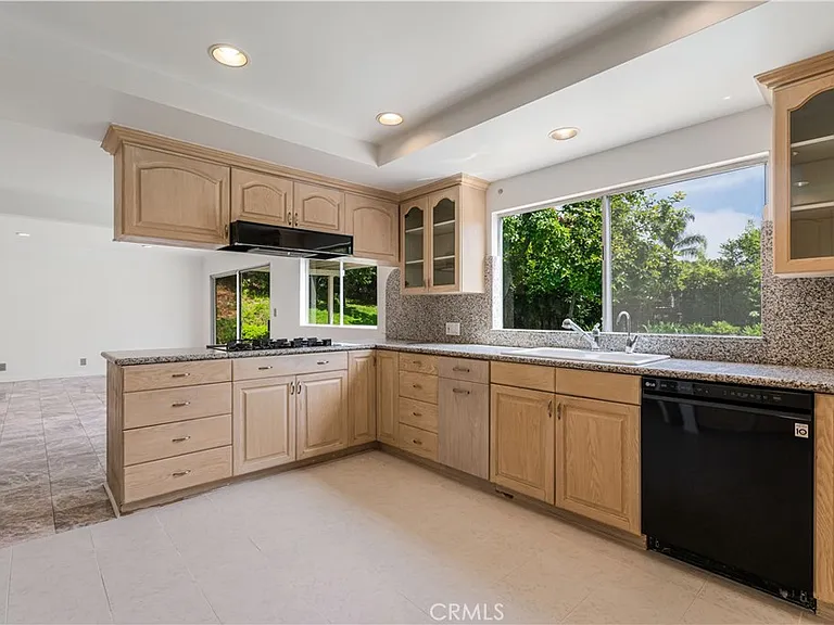 2396 Venus Dr — Photo 8