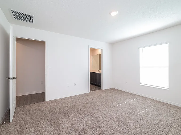 465 Kensington View Dr — Photo 11
