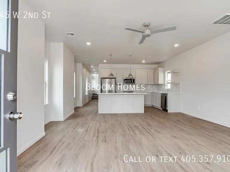 645 W 2nd St — Photo 5
