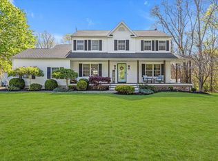 7 Karen Ct, Wading River, NY 11792