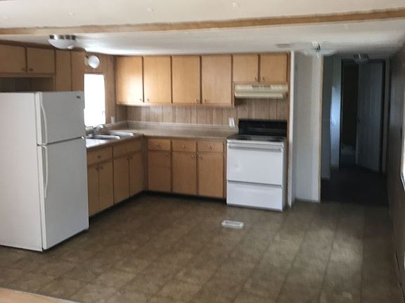 4th image of 8631 Eaton Ave