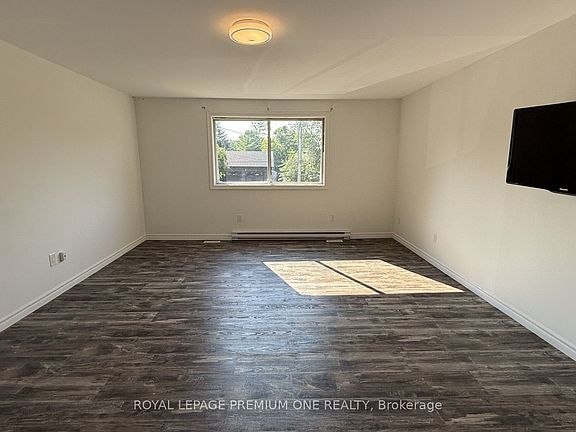 3rd image of 512 Mosley St