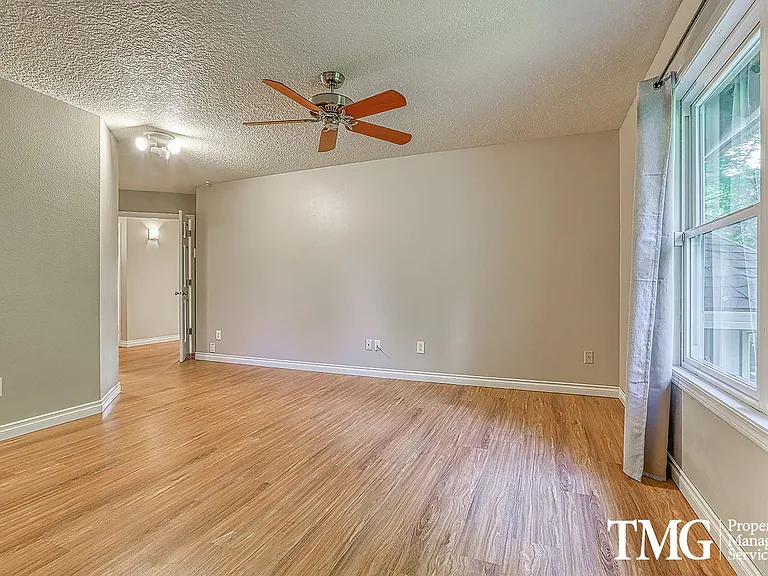 11004 NE Sherwood Dr — Photo 12