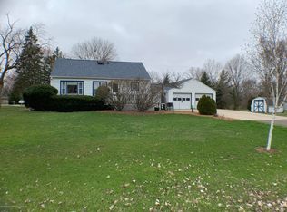 5827 Willow Hwy, Grand Ledge, MI 48837