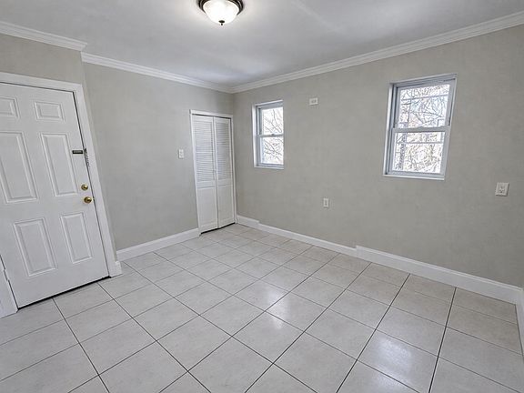 4th image of 311 7th Ave W Floor 2