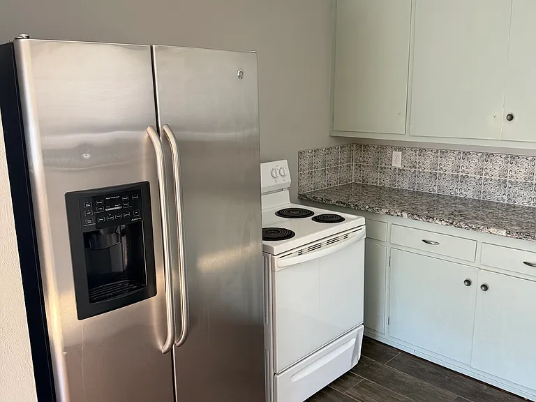 19 Bonfoy Ave #A — Photo 9