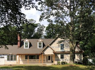 100 Creek Rd, Delanco, NJ 08075