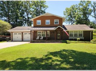 220 E Stadium Dr, Eden, NC 27288