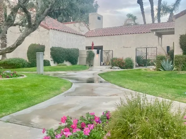 118 Racquet Club Dr, Rancho Mirage, CA 92270